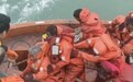 舍弃价值36万元蟹笼,勇救16名人!这位船老大已经不是第一次了