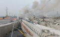 韩国京畿道一在建桥梁突然坍塌，造成7人受伤，事故原因在调查