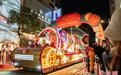 (新春见闻)特写:香港花车歌舞庆新春