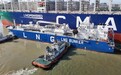 大幅缩短时间,我国首次在修造船厂内实施LNG“船-船”加注
