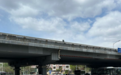 大风天忙碌的外卖员:路上险被树枝砸中,有人收到的“打赏”是平时5倍