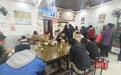 永州商家共庆湘超夺冠:餐馆老板一早送出400碗米粉,霸王茶姬奶茶免费喝