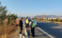 男子骑自行车在高速公路超车道逆行,警方:疑有精神疾病,已叮嘱家属