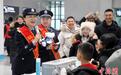 各地铁路公安多彩活动庆祝第五个中国人民警察节