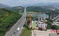 黄百铁路广西段首个连续梁开始浇筑