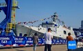 全国各地民众在舰艇开放首日与海军五指山舰零距离接触 现场高频词:“太震撼!”