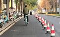 机动车堵路影响我骑车回家!成都“较真哥”100余次举报违停,交警回应
