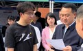 向市长自荐的大学生否认博眼球:看到机会难得,就勇敢地上了