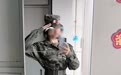 272万网友严选的“最丑军训服”亮相,颜色版型已改良,新生表示能接受