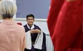 “穿越”丝路 中亚青年体验汉服文化