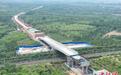 7000吨巨梁空中转体 北京延庆南山环线跨铁工程精准完工