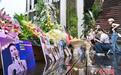 梅艳芳出道43周年纪念日 歌迷香港尖沙咀献花悼念