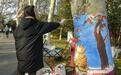 绘彩画、穿毛衣,东湖绿道大树披“彩妆”喜迎新年