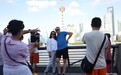 晶采观察丨同比上升24.1%!三季度免签入境外国人尽情“中国游”尽享“中国购”