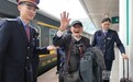 全网牵挂的谭爷爷回到江苏无锡了!“拉萨非常美,心情真的好,玩得很痛快”