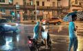 电闪雷鸣,风大雨急,房山已出现冰雹!未来1小时北京全市雷阵雨继续