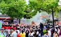 贵州镇远第四十二届端午节传统赛龙舟火热进行