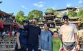 对话之间,故事传远——永顺县芙蓉镇景区国庆假期见闻