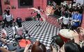 机器人表演伤人,谁该负责?