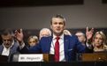 美共和党议员对防长提出8项弹劾,连续宣读67分钟