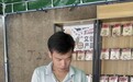 流量降温口碑不减,国庆首日佛山莫氏鸡煲午市仅二三十桌客人,多为本地食客,纷纷为口味点赞