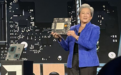 苏妈发全球首款2nm GPU和CPU,联手史上最大芯片,还给机器人造了颗芯