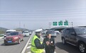 救助老人之后紧急救助孩子!武汉高速交警守护清明假期
