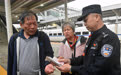 新春走基层丨在中越国际联运旅客列车上守护春运路