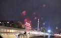 沈阳街头夜间惊现“宝马X3”,三匹马一度在高架桥上并驾飞奔