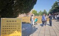 白马寺又开始晒粮食了,空地上铺满黄豆、花生,景区工作人员:都是僧人们自己种的,农禅并重是祖训,存粮充足时还会免费发放