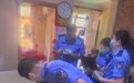 九旬老人卧床办证难,武汉黄陂民警三次上门解民急