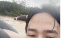 小伙买轮胎游4小时回村寻找失联父母,途中遭雷击,好几次差点被冲走