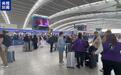 英国空管系统故障导致超1900次航班被取消,旅客:飞伦敦航班备降到了瑞典,20个小时后才重新起飞