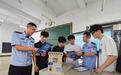“公检法让你转账怎么办?”大一新生答“挂掉打110”,民警当场点赞