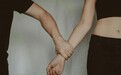 “恋童团伙渗透英国149地”,调查称儿童保护体系或系统性失守