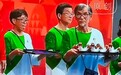 名古屋亚运会颁奖礼仪人员多位是白发老人,志愿者年龄最高91岁