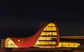 阿塞拜疆两大地标点亮五星红旗,总统送上国庆祝福