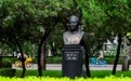 今天,我们共同缅怀这位长征路上的“教书先生”