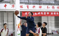 图片故事丨“比起爆款,更想让孩子们成长”——伊力哈木·约尔木图拉的两个身份(10)