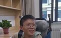 “轮椅少年”张泽鑫已到山西大学报到,因患罕见病坐轮椅求学,有爱心人士被其励志故事感动资助三万元