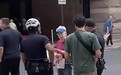 因阻拦Uber配送机器人拒不避让!美国费城一78岁女子被警方逮捕