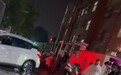 濮阳夜间遭雷暴大风后多路段渍水,一男子倒在水中不幸身亡,当地曾接到触电警情