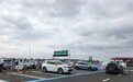 国庆高速路充电“冰火两重天”:超充供给大增,潮汐困局仍待根治