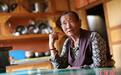 (长征胜利90周年)从支援红军筹粮到高原果蔬出山:四川藏地小镇焕发新貌