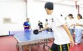 “校长约你来锻炼”新生专场火热开展,湖北中医药大学校长与新生同场挥拍共话健康