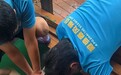 游客iPhone 17落水,景区工作人员拆浮桥木板泡水2小时捞起,当事人称学习胖东来的服务精神,老板:值得表扬,不会有特殊奖励