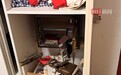 一人开锁放哨,一人拆保险柜!两人踩点入户盗窃现金珠宝后34小时落网