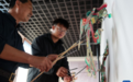 十指翻飞 光影逐梦:皮影演绎传统故事