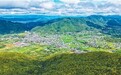 “红旗跃过汀江”处 绿水青山入画来(红绿交响) ——福建长汀推动红色文化和生态保护协同共进