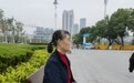 可以给手机充电,武汉这座公园广场上的光伏充电座椅真贴心